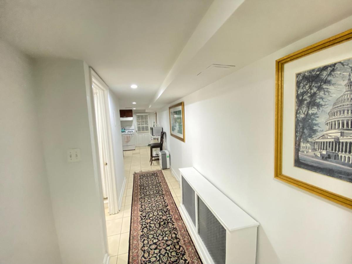 Renovated English Basement 2Bdrm Home Near Metro Washington Kültér fotó